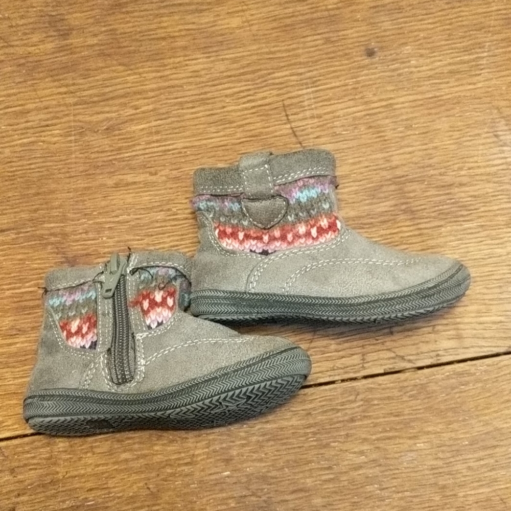 Genuine kids size 4 toddler girls boots